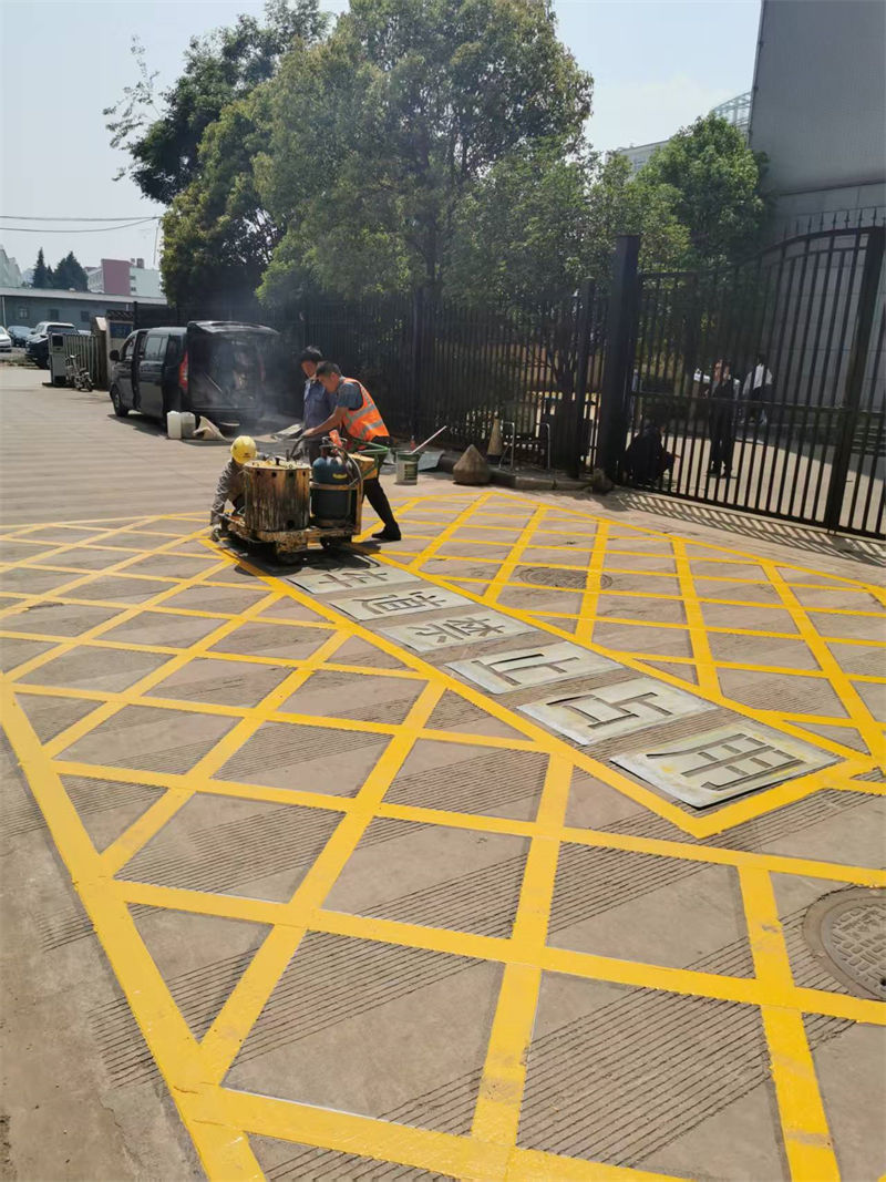 云南道路标线划线案例